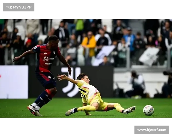 意大利足球甲级联赛卡利亚里卢文博单刀冷静施射