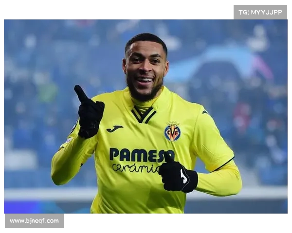 西甲比利亚雷亚尔卡普埃中场抢断